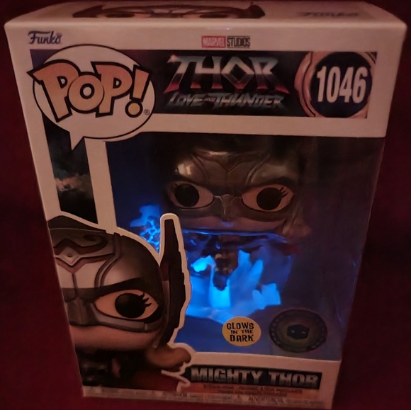 Mighty Thor pop in a box Exclusive funko # 1046 (nib) - Picture 3 of 8